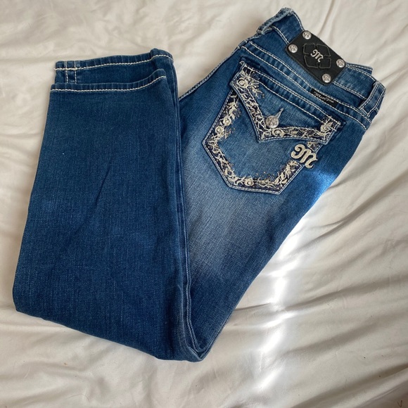 Miss Me Capris - Picture 2 of 5